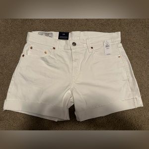 Gap 5” Short Mid Rise